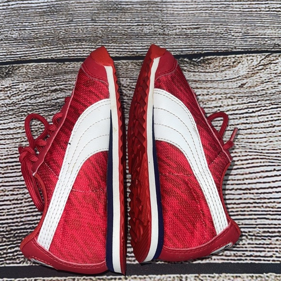 Boys Puma Sneakers - Picture 10 of 12